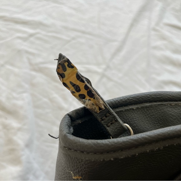 🐺gray nine west bag🐺 - Picture 5 of 9